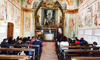 Un'idea per il weekend? La chiesetta dell'Assunta, con gli affreschi del Pombioli a Calvenzano - TreviglioTv