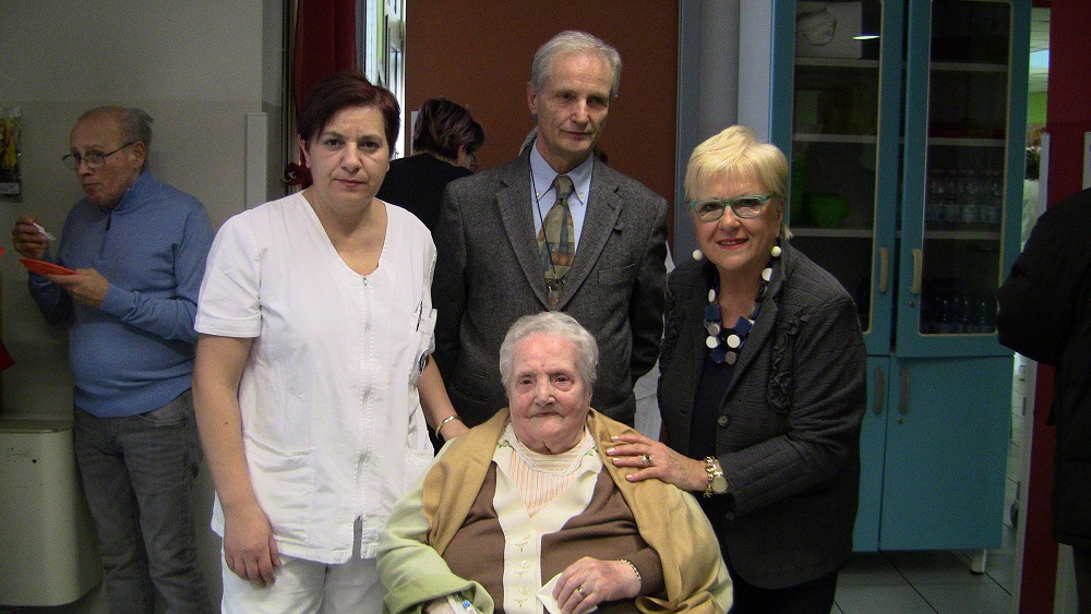 Treviglio: Nonna Francesca spegne 104 candeline, grande festa alla Casa di Riposo – TreviglioTV