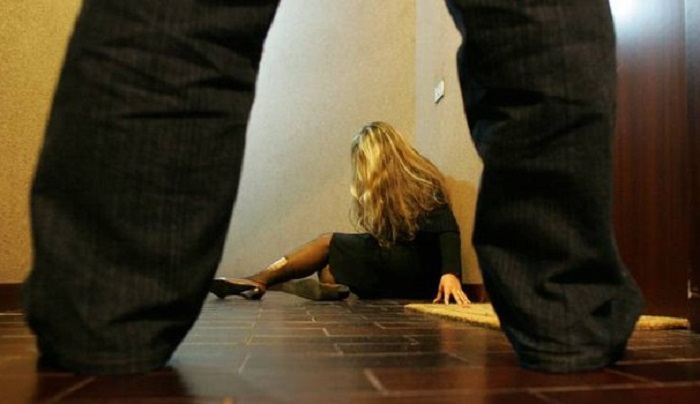 Treviglio: Pesta a sangue la moglie e il figlio, arrestato 52 enne -Treviglio TV