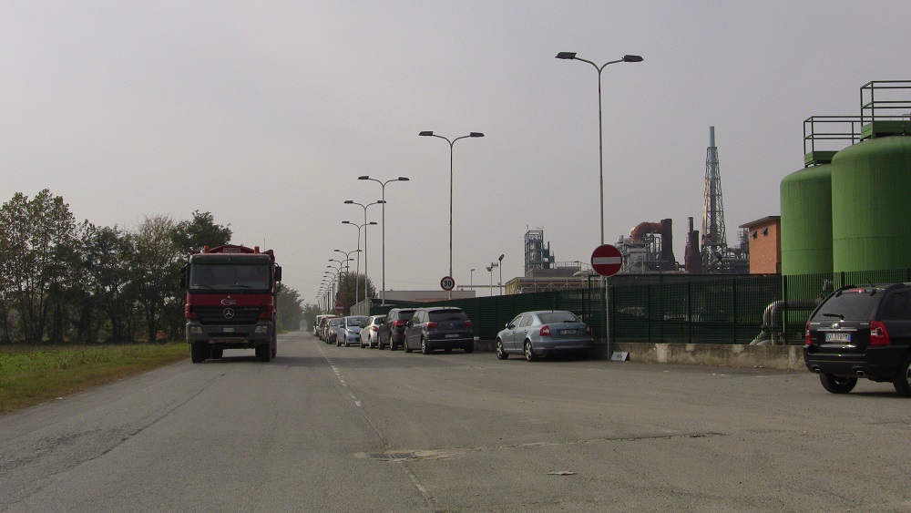 Treviglio : Doppio senso di marcia per via Ada Negri, c’è l’ok anche della Farchemia