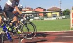 I ciclisti invadono la pista di atletica, scoppia il caso al campo comunale - TreviglioTv
