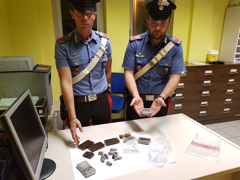 Spacciava in pieno giorno in piazza Affari, arrestato – TreviglioTv