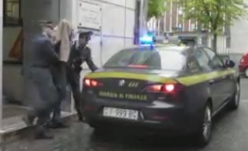 +VIDEO+ Falso prete truffava anziani in Bergamasca con l’aiuto di un (vero) finanziere. Arrestato dalla Finanza – TreviglioTv