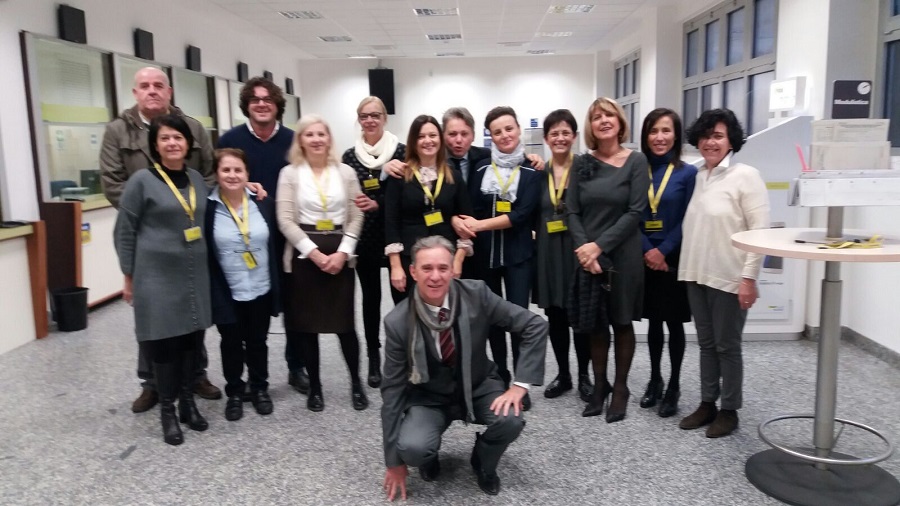 Treviglio: App “tagliacode” e restayling, le Poste aprono con il botto – TreviglioTV