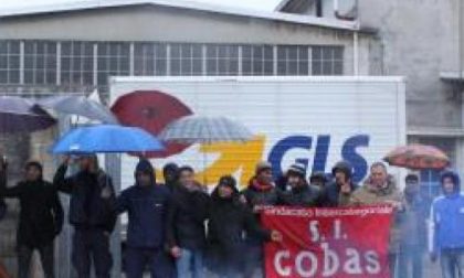 Treviglio - Continua la manifestazione dei facchini, stamattina, alle 11, da piazza Insurrezione a via Dalmazia - Treviglio Tv