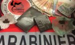 Soncino: i carabinieri lo fermano per un controllo e trovano droga sotto il seggiolino del figlio - TreviglioTV