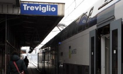 Treviglio : Biglietteria in tilt alla Stazione Centrale, disagi e carrozze gelate
