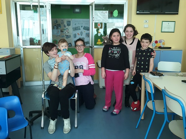 Treviglio:  Il Topo Stracchino da Lilliput alla Pediatria dell’ospedale – TreviglioTV
