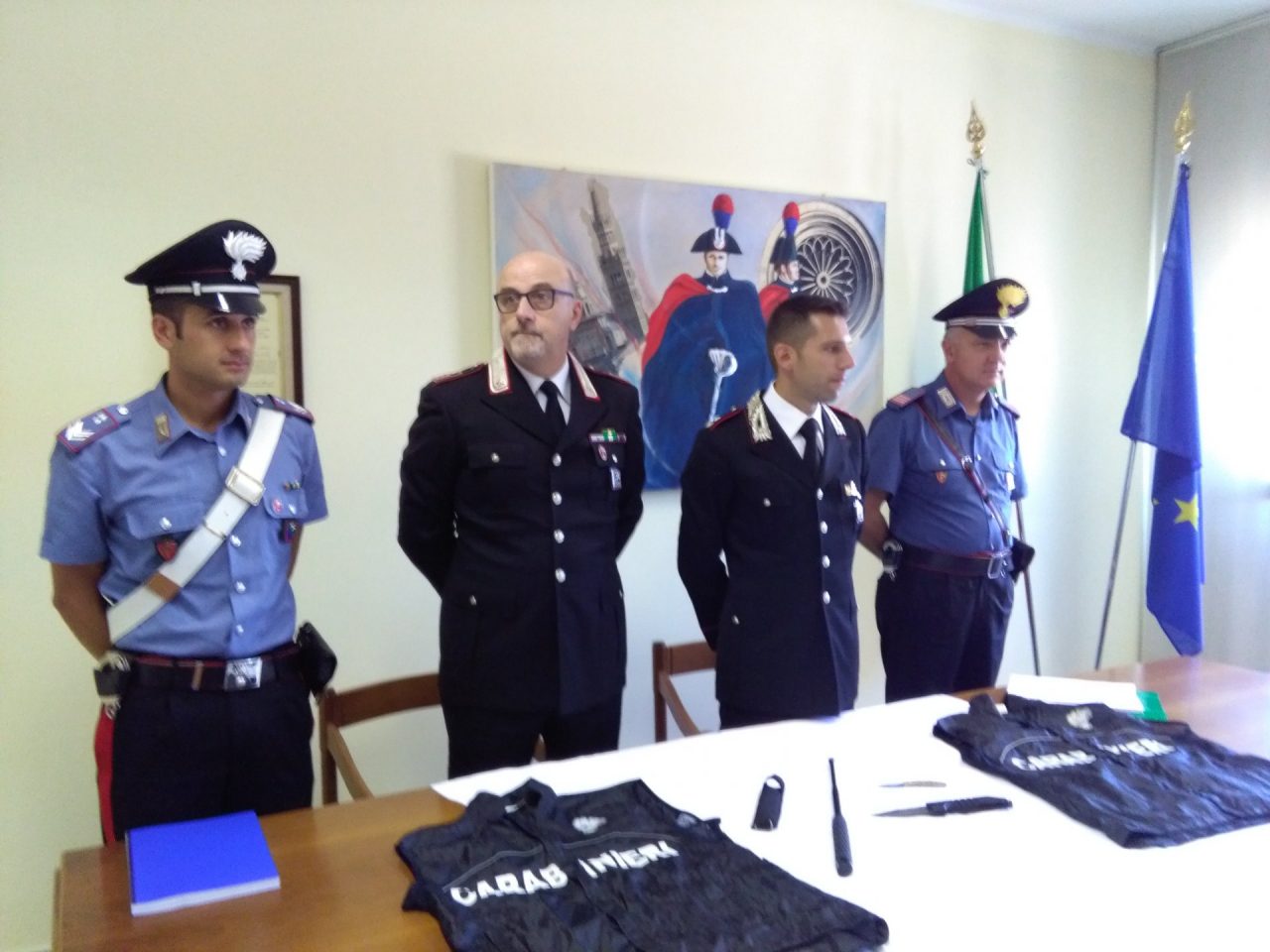 Cocaina e prostitute: i carabinieri chiudono il night club, in manette i gestori