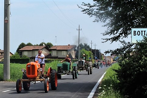 Festa dell’agricoltura, bolidi d’epoca invadono Ricengo e Bottaiano FOTO