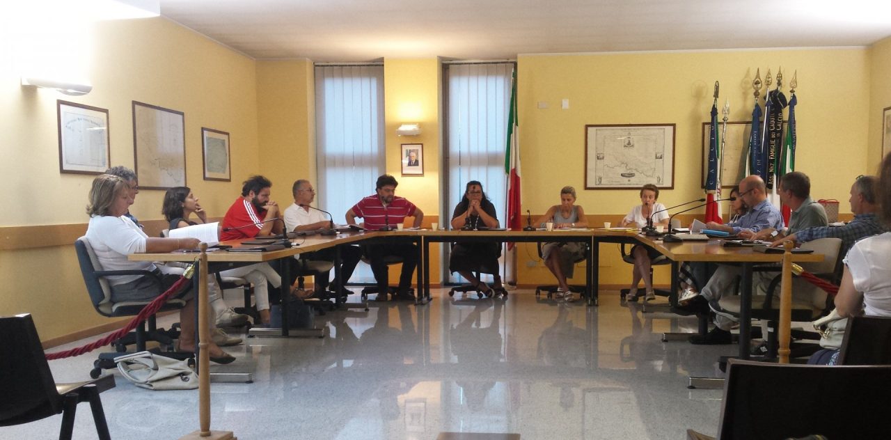 Consiglio d’agosto: 20 minuti per DUP e limature al polo logistico