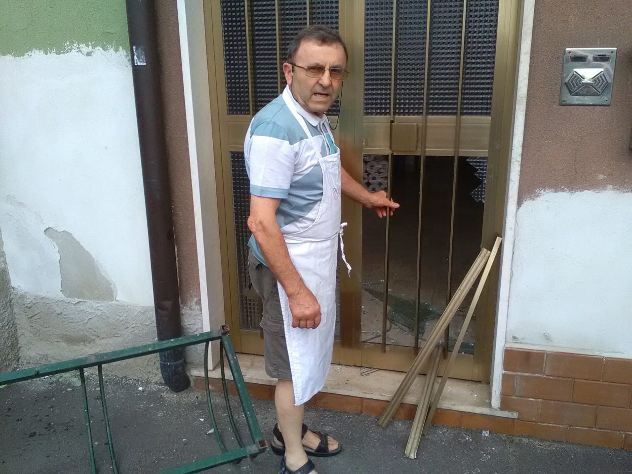 Non c’è pace per il salumiere Carlo Carioni, stanotte altri due furti