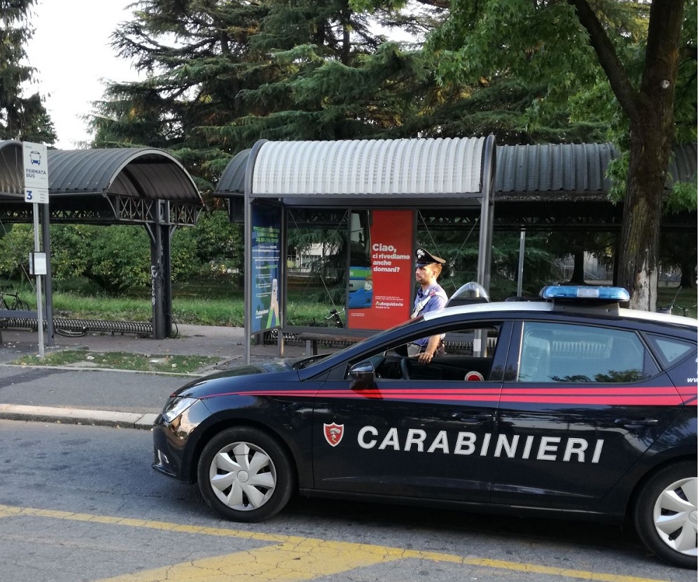 Tentano il furto di bici in stazione, denunciati due italiani