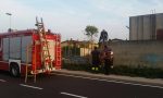 Incendio al magazzino, fiamme domate