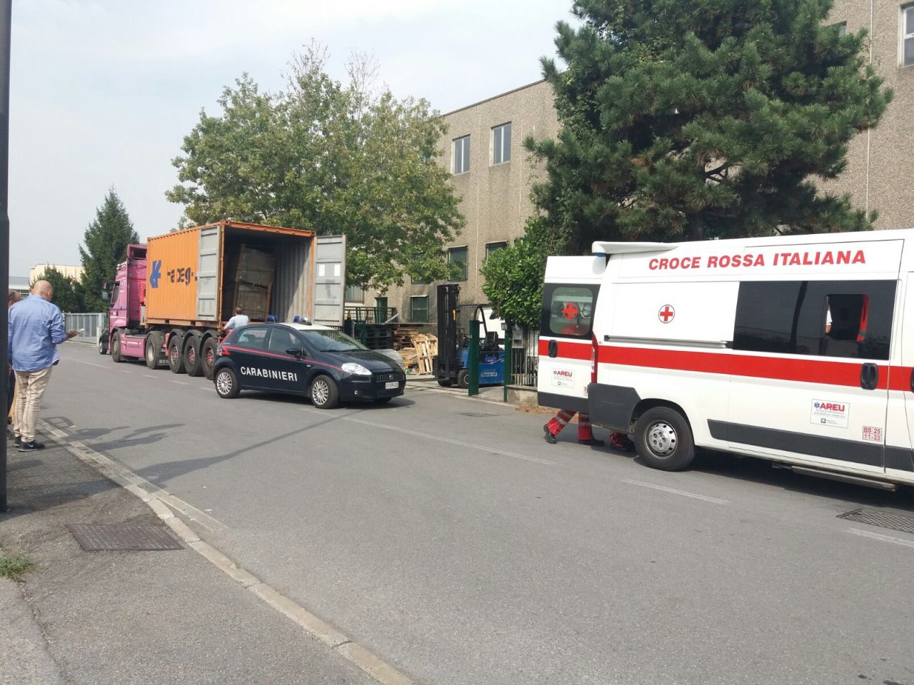 Infortunio sul lavoro, ferita una persona