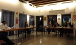 Consiglio infuocato: "Voglio i carabinieri in aula"