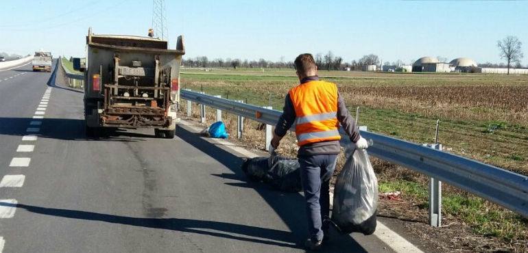 Paullese, recuperati 280 chili di rifiuti