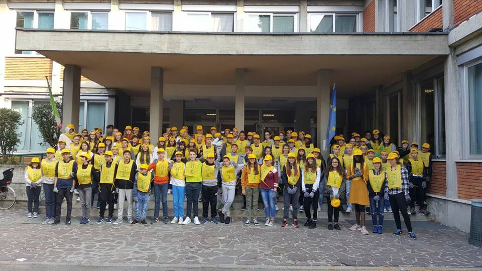 “Puliamo il mondo” attraverso le scuole