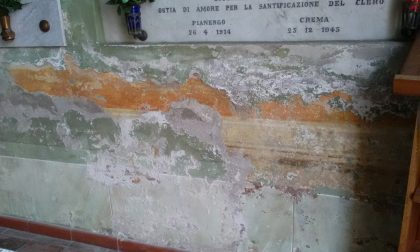 Chiesolina del cimitero in pezzi, serve il restauro FOTO