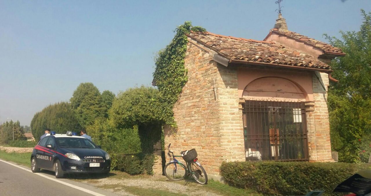 Tenta il suicidio ma viene salvato da un passante