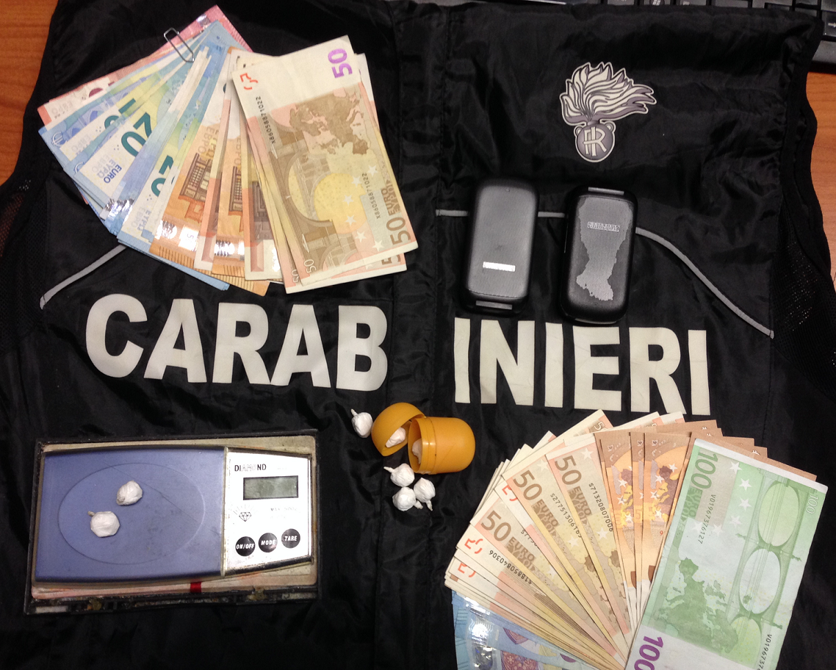 Pizzaiolo e spacciatore, arrestato 46enne