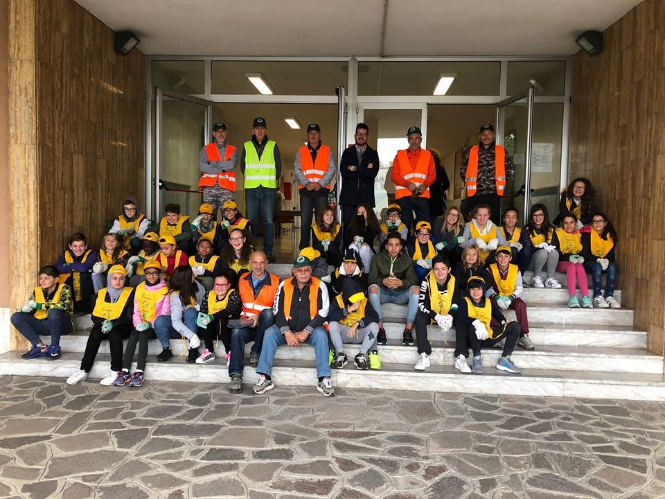 Puliamo il mondo: gli studenti arcenesi in prima linea per l’ambiente