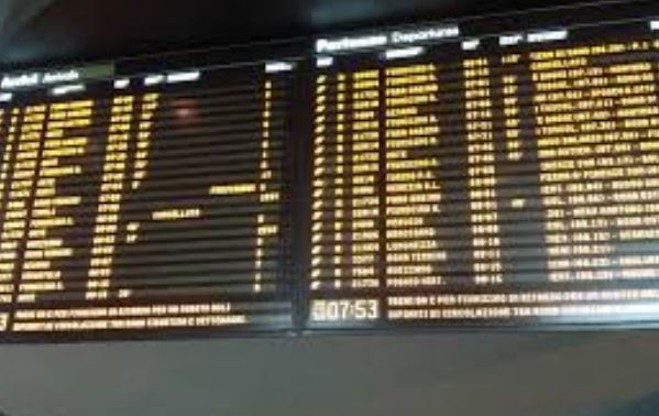 Sciopero dei treni: disagi per i pendolari lombardi