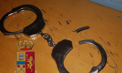 Molesta una donna e poi fugge dalla Polizia, arrestato ed espulso