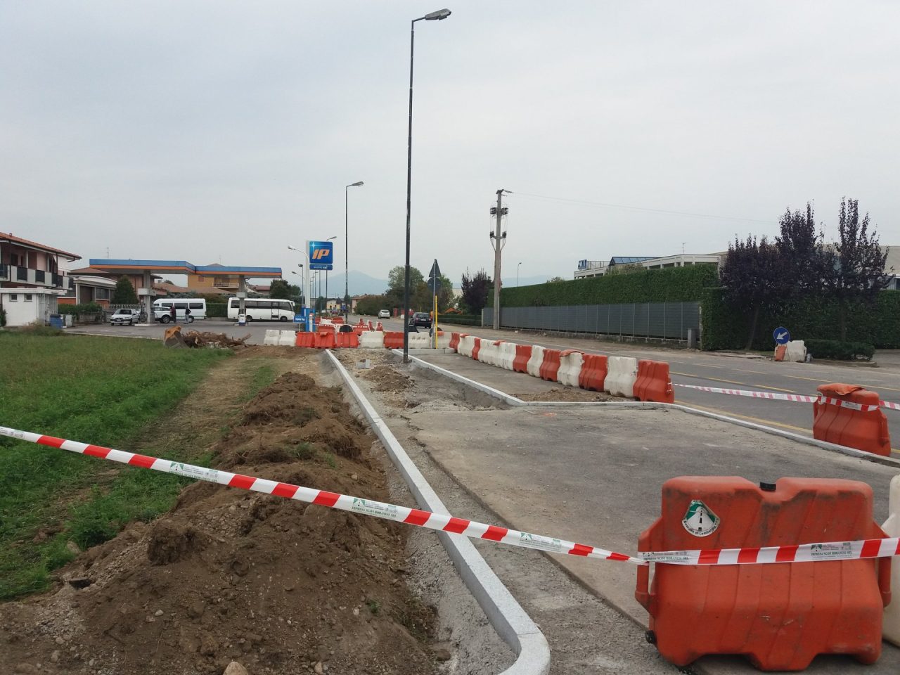 Lavori in via Bergamo e presto il led