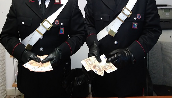 Spendevano banconote false, tre arresti FOTO