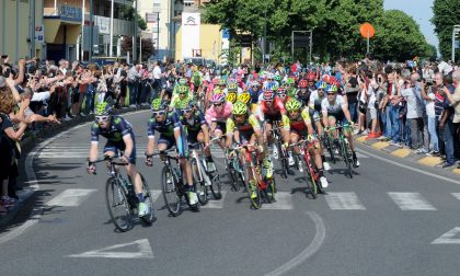 Il Giro d’Italia in paese, la comunità attende la carovana rosa il 27 maggio