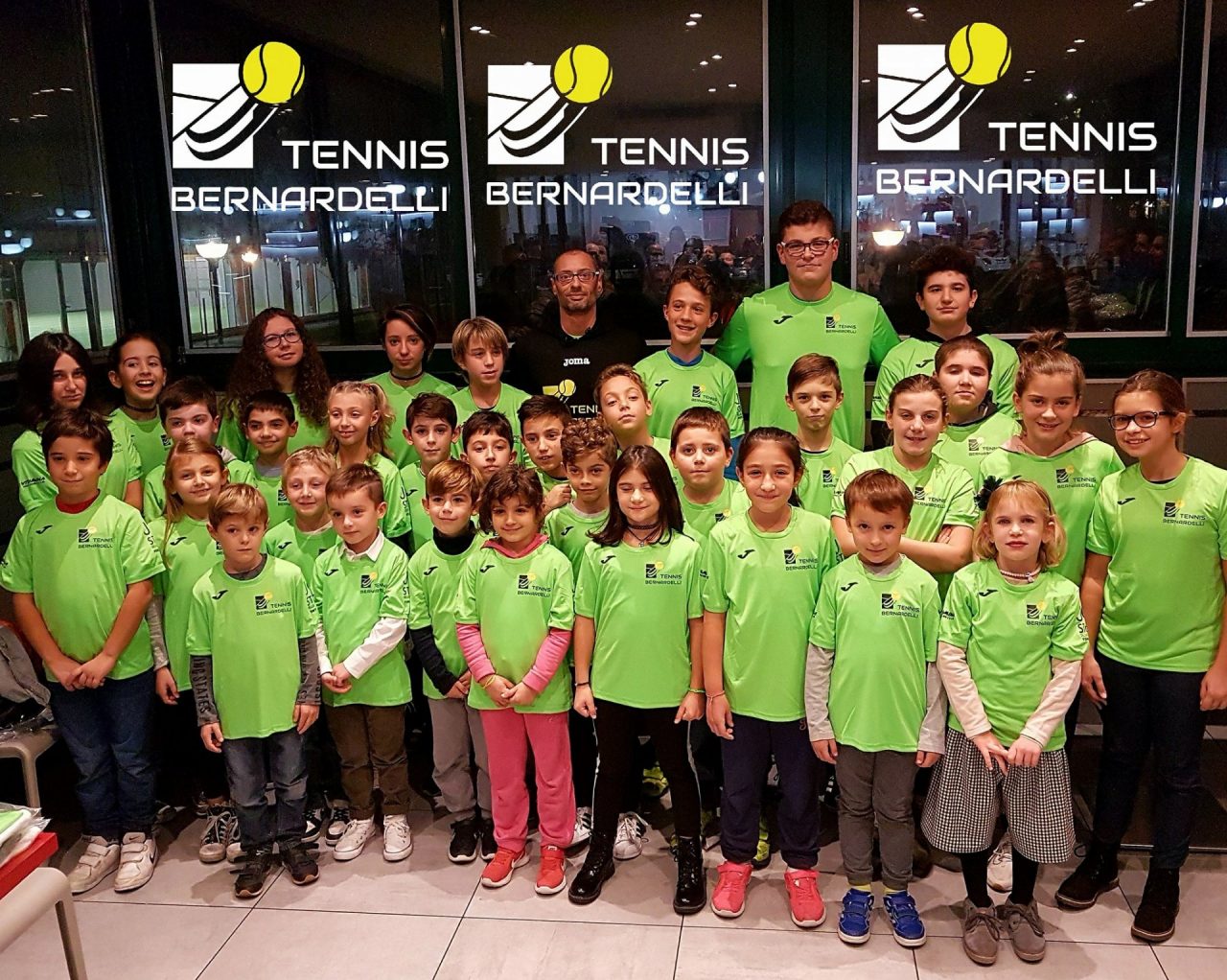 Tutti pazzi per il tennis e per il maestro Bernardelli