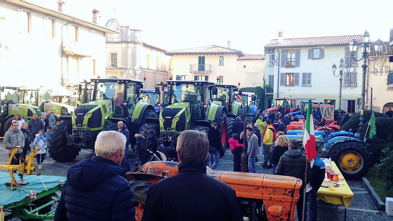 Festa del Ringraziamento, i trattori invadono il centro