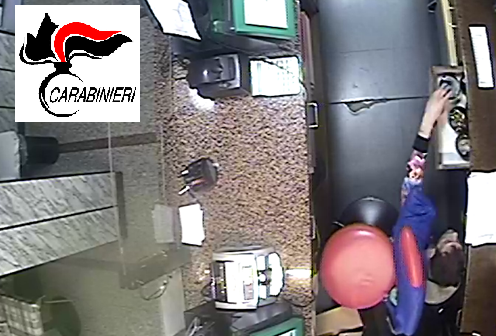 Scippatore seriale, denunciato un 26enne
