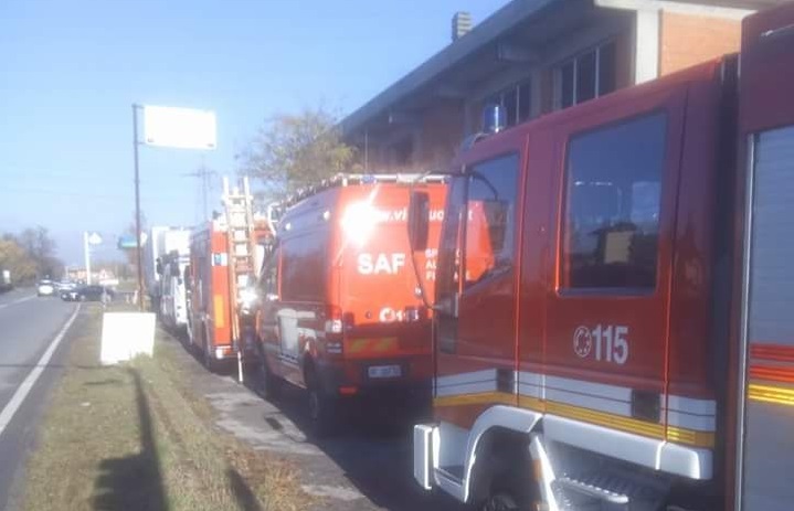 Cade dal tetto dell’ex palestra Coral, paura a Romano