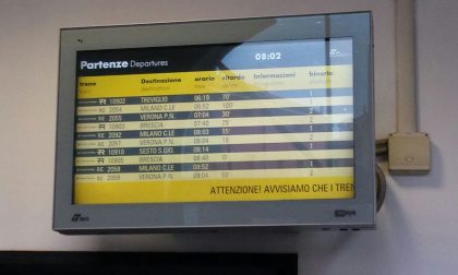 Treni fermi sulla Brescia Milano tutto bloccato