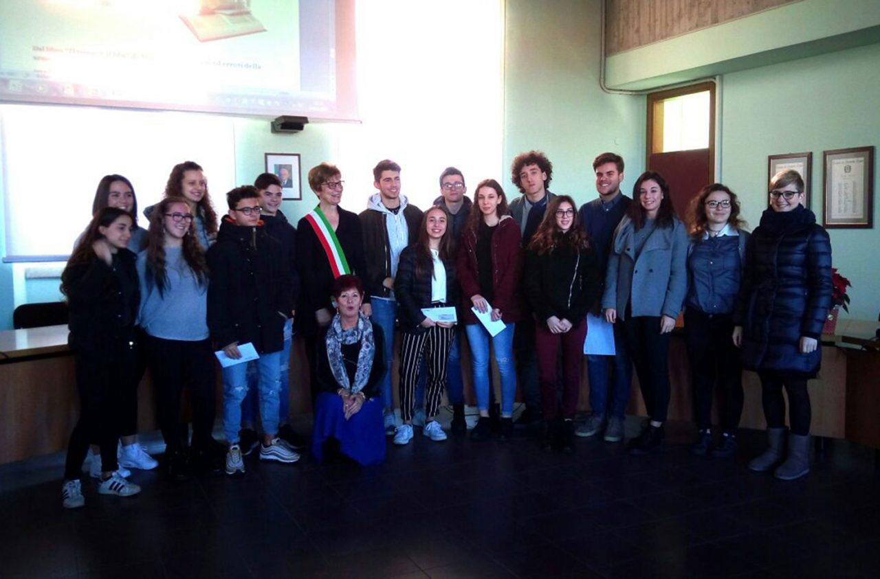 Borse di studio per 20 studenti meritevoli