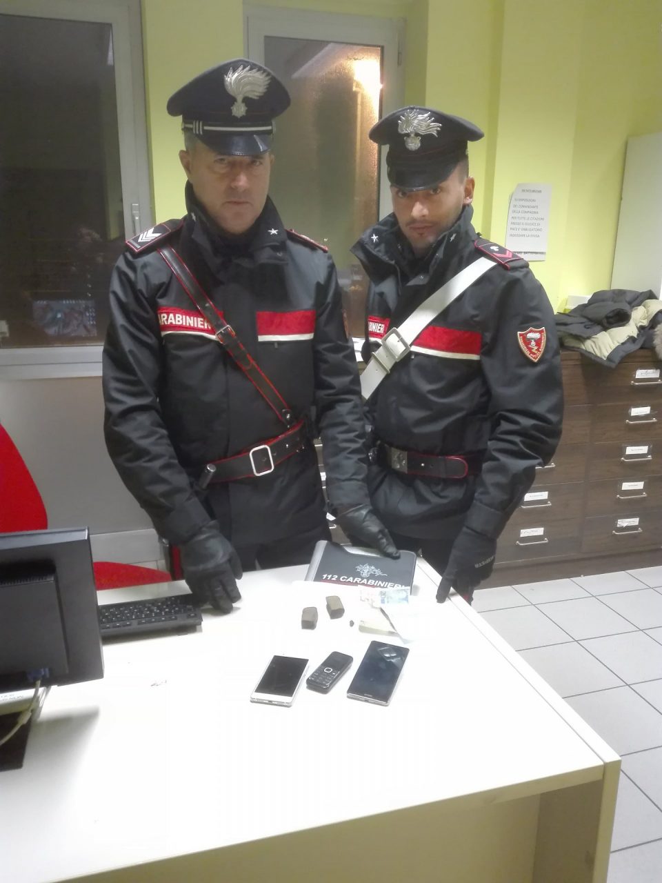Droga negli slip, arrestato
