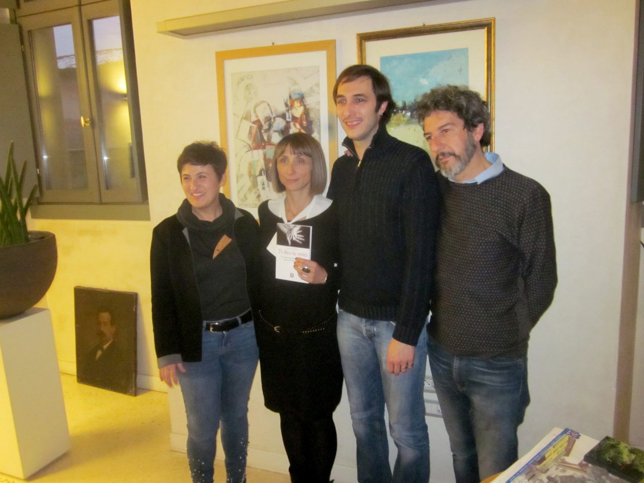 Papà Luca racconta mamma Viviana al figlio di otto anni
