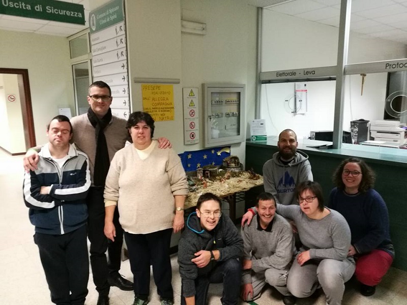 Un presepe per il Comune? Ci pensano i ragazzi dell’Allegra Compagnia