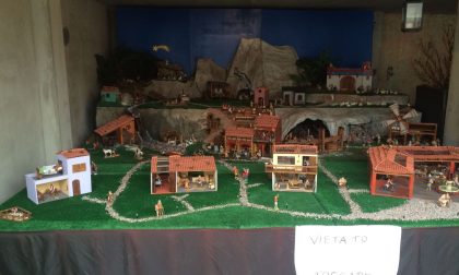 Un presepe per passione, vittima della maleducazione - VIDEO