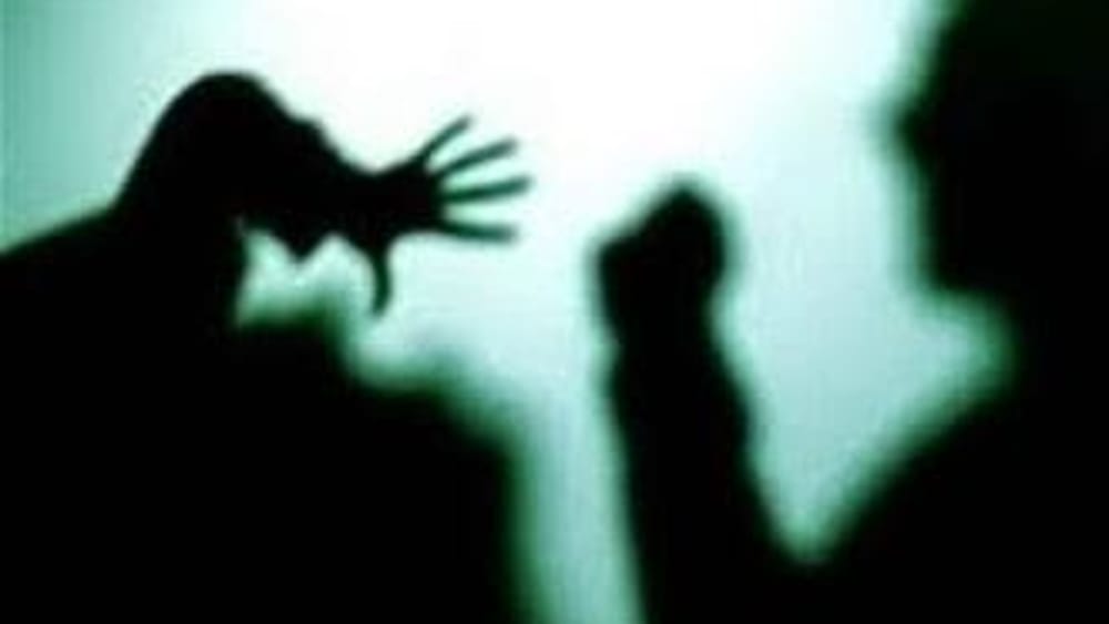 Per anni ha maltrattato i genitori minacciandoli anche di morte, allontanato da casa dai carabinieri