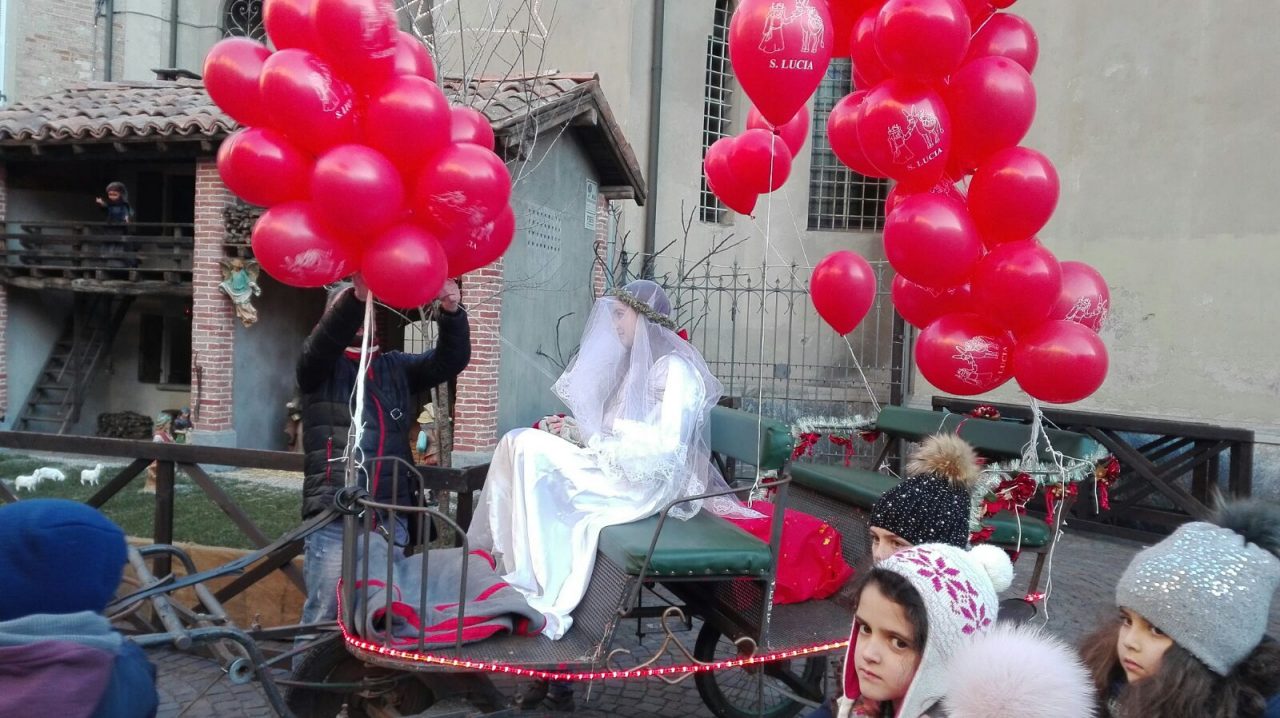 Santa Lucia arriva a Treviglio e manda in delirio i bambini