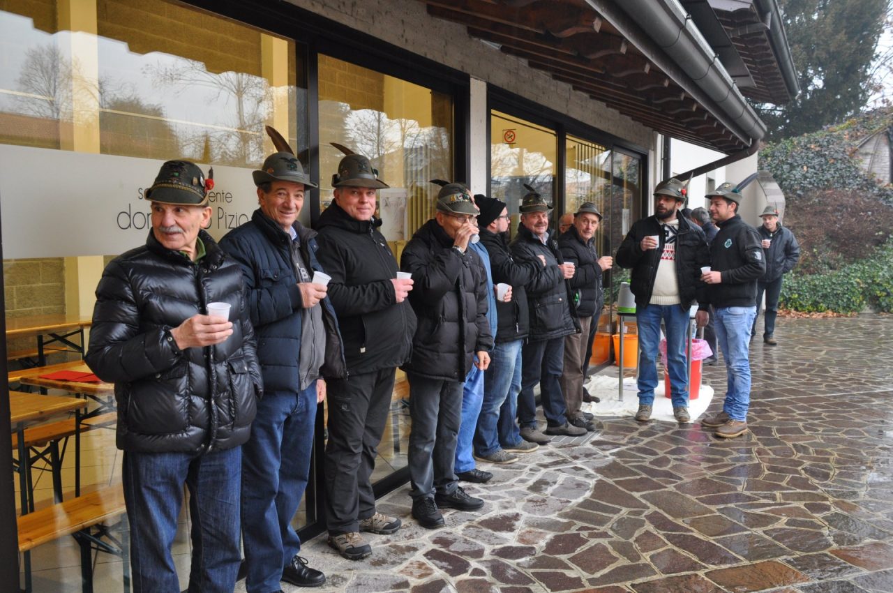Alpini in campo per la solidarietà FOTO