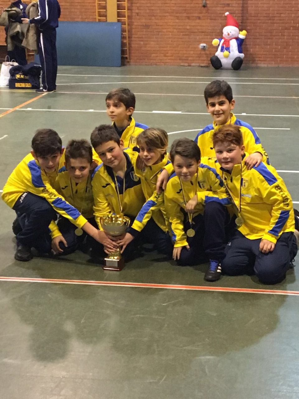 Ottocento scarpette in campo al torneo della Befana FOTO