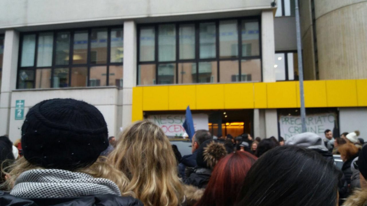 Sciopero scuole protesta dei diplomati magistrali a Milano