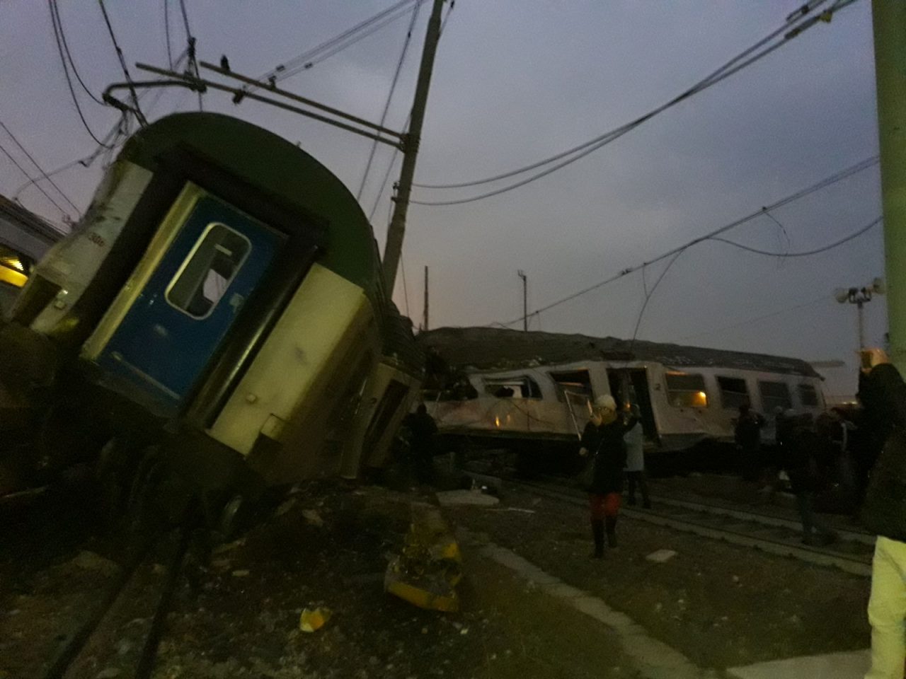 treno deragliato a Pioltello