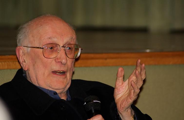 Romano piange don Emilio Mayer, il prete cinefilo amico di Olmi