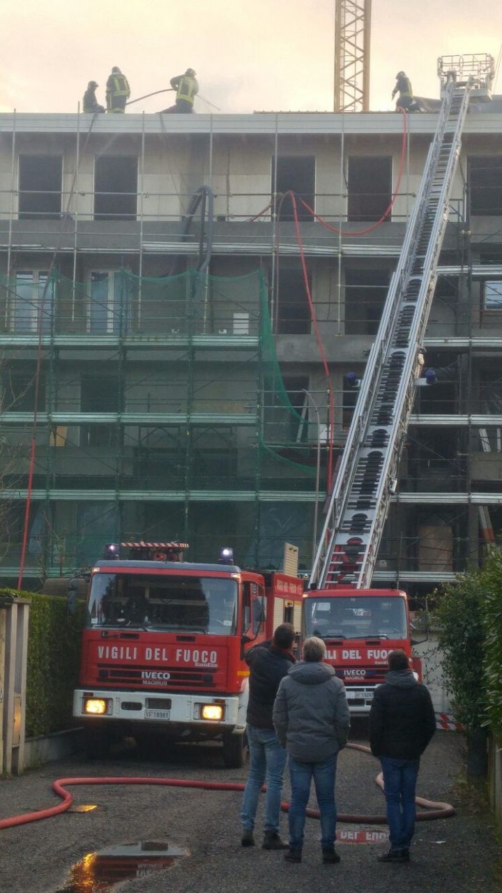 Palazzina va a fuoco Treviglio