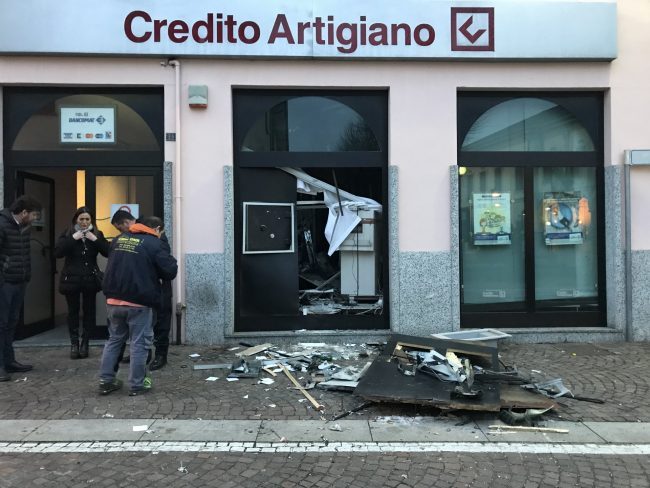 Banda del botto: Lombardia sotto assedio dei ladri che fanno saltare i bancomat